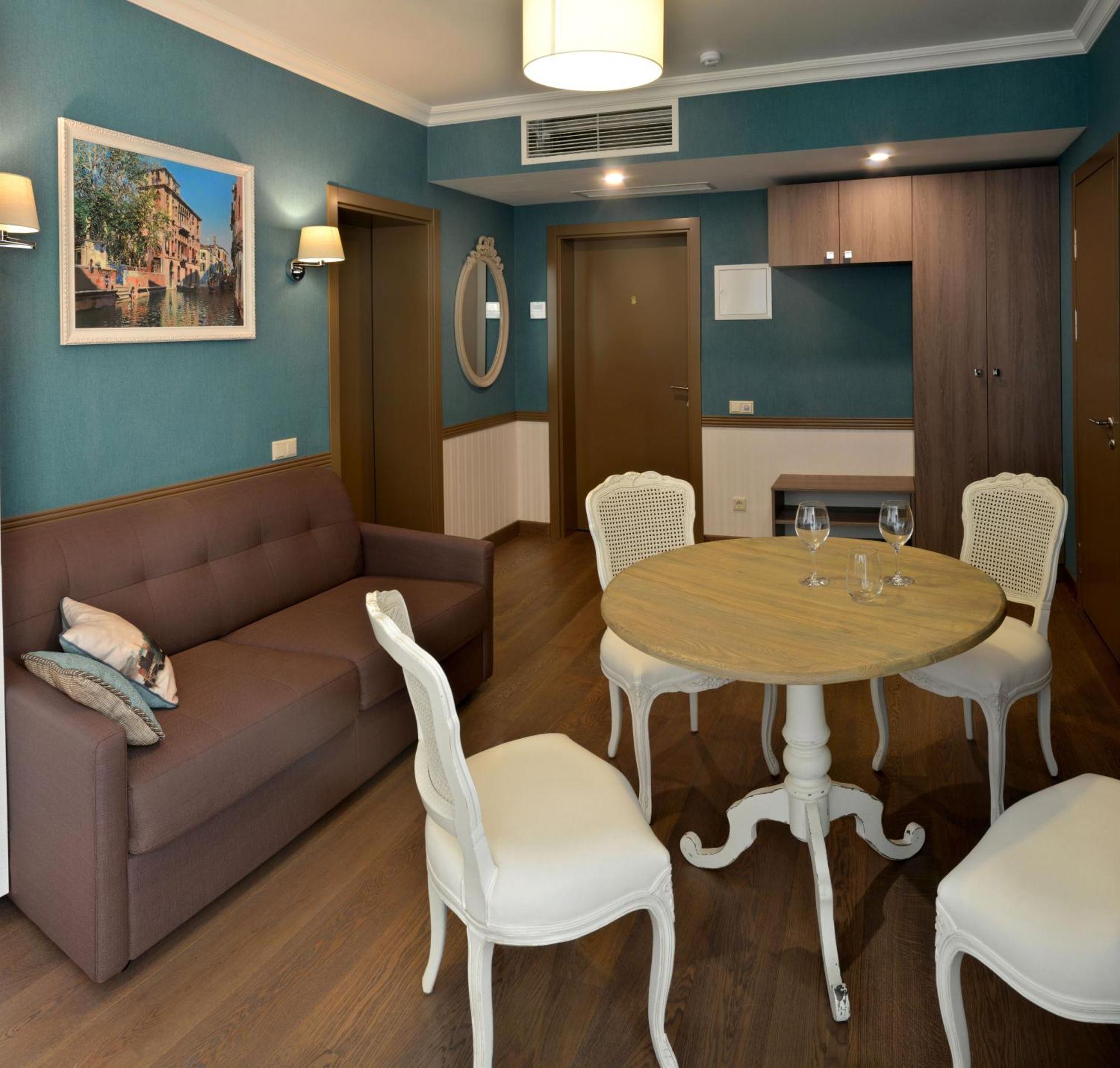 Zentrum Hotel Chisinau Luaran gambar