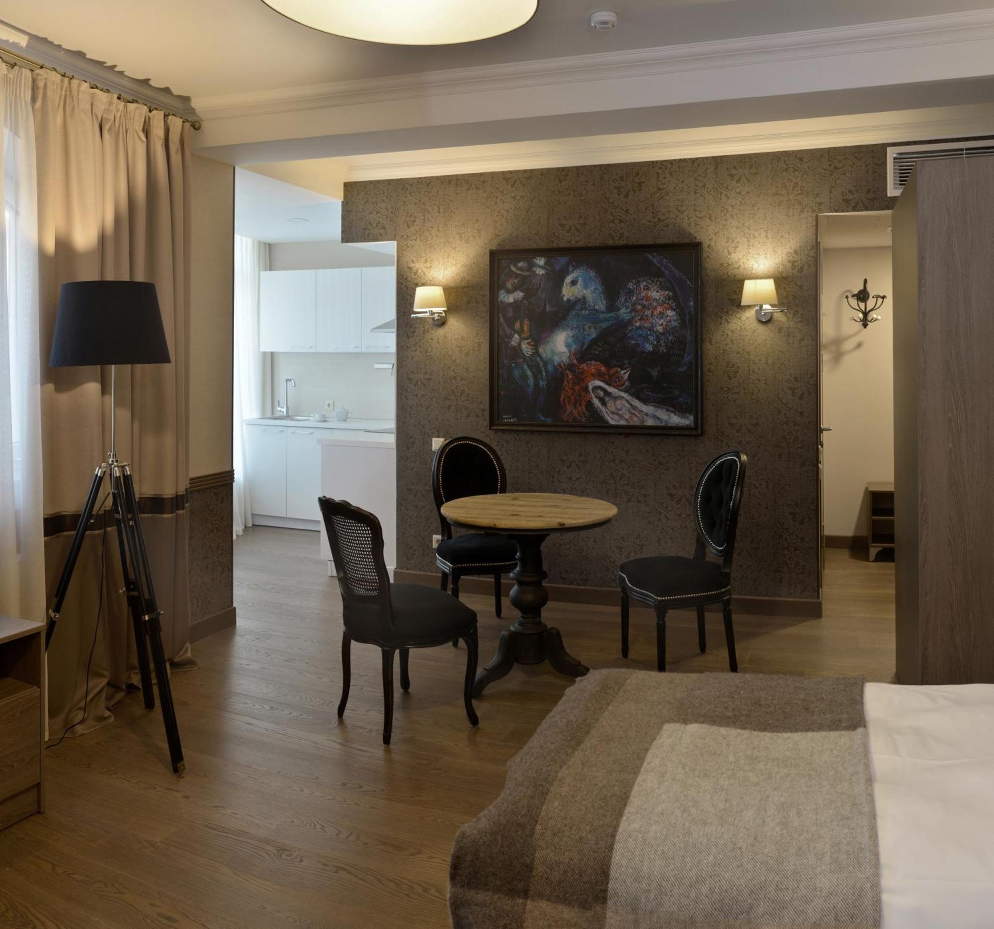 Zentrum Hotel Chisinau Luaran gambar