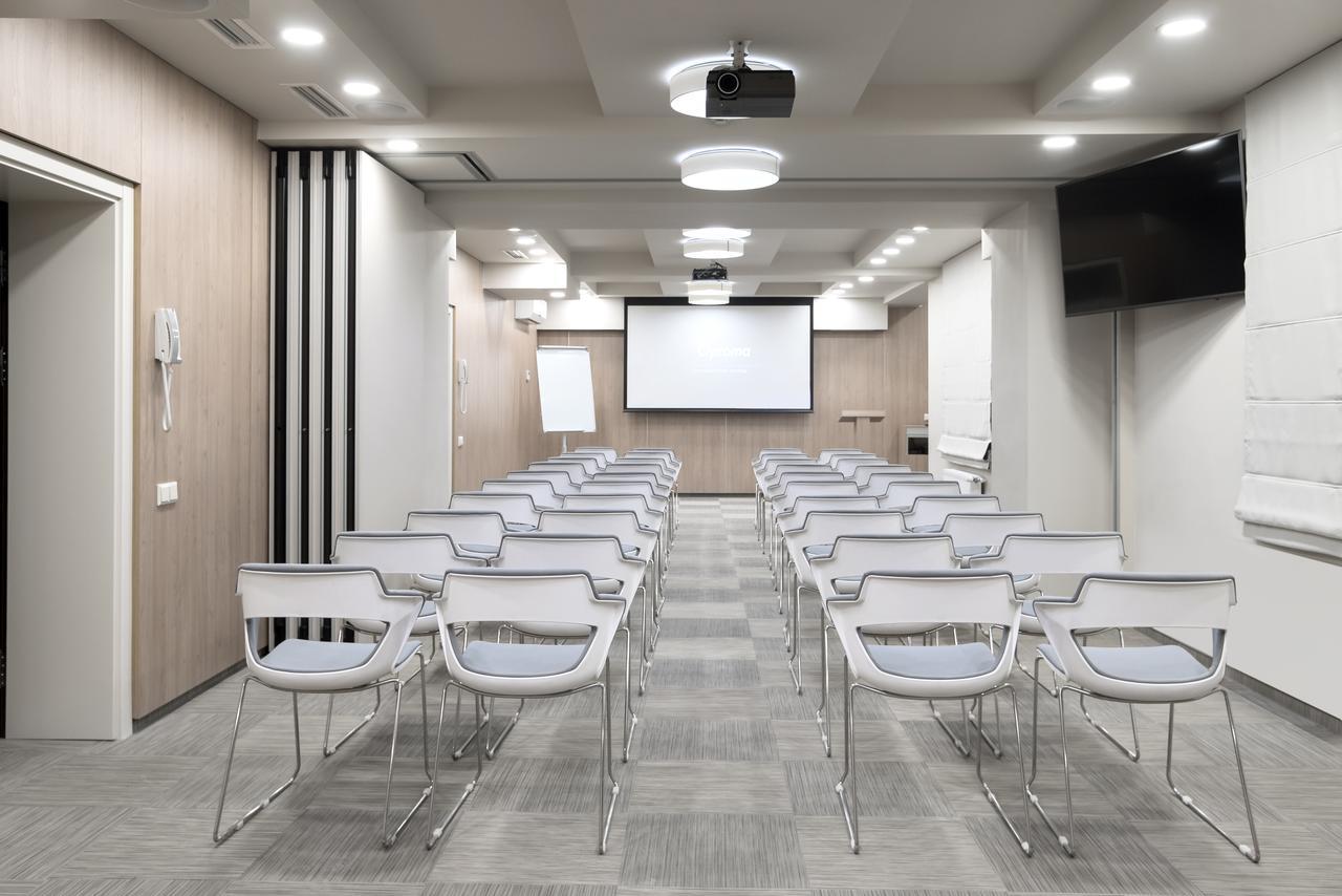 Zentrum Hotel Chisinau Luaran gambar