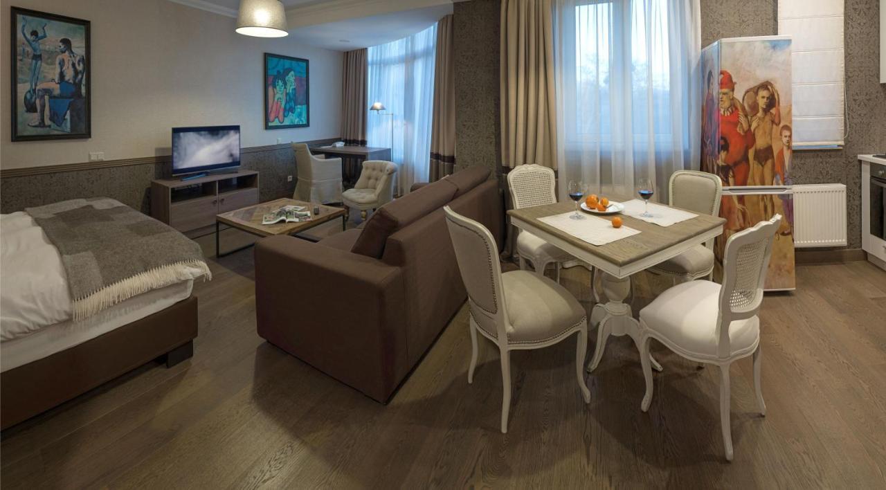 Zentrum Hotel Chisinau Luaran gambar