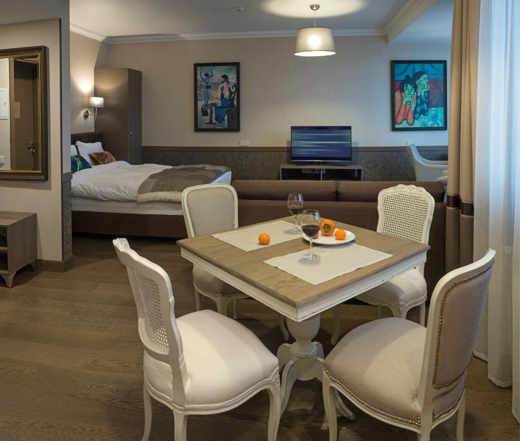Zentrum Hotel Chisinau Luaran gambar